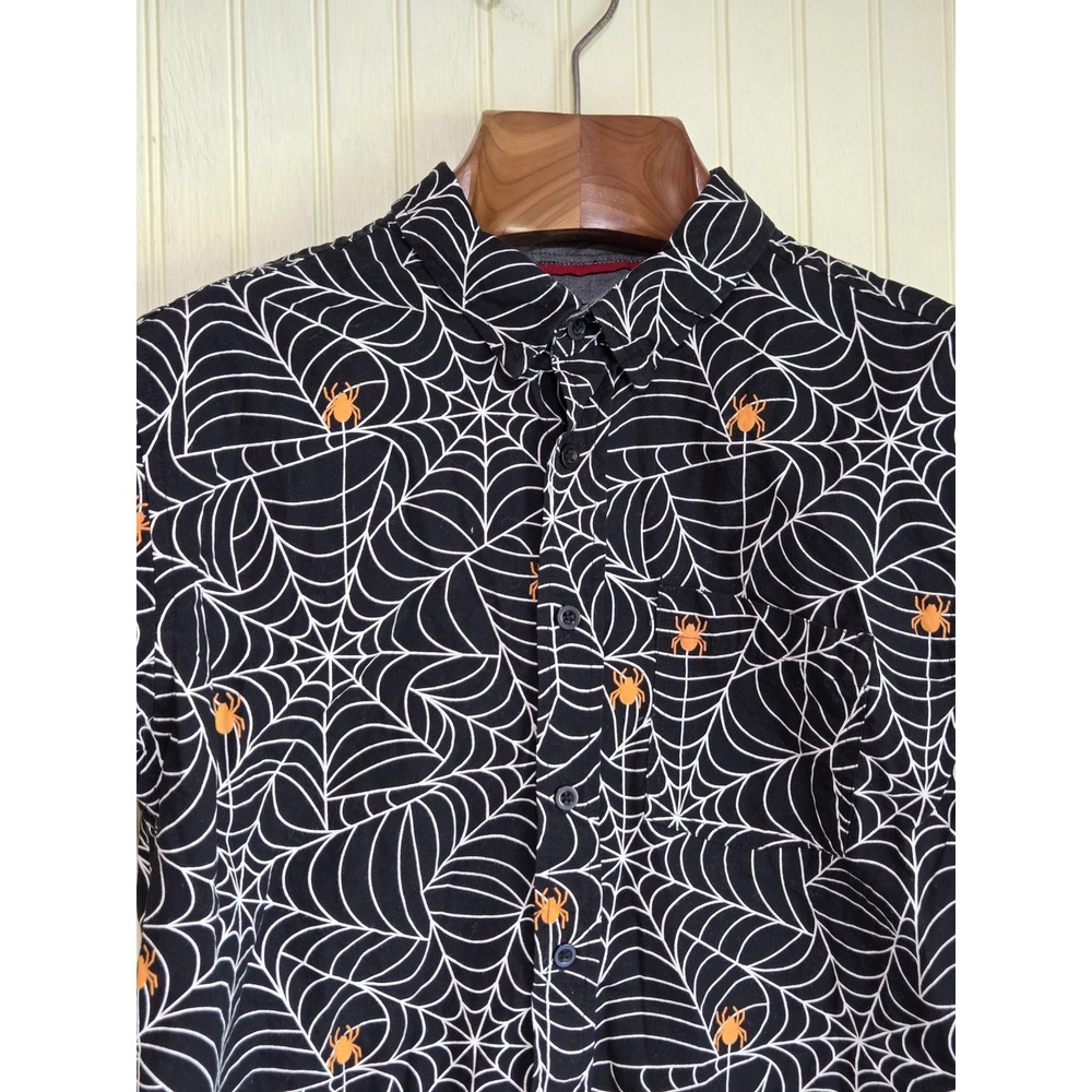 Eighty Eight Shirt Mens Small Black White Spiderweb Halloween Button‎ Up Cotton